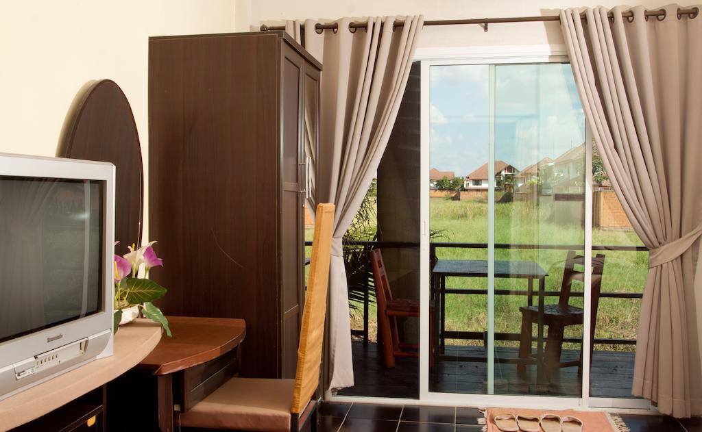 Baan Puang Petch Hotel Chiang Mai Exterior photo